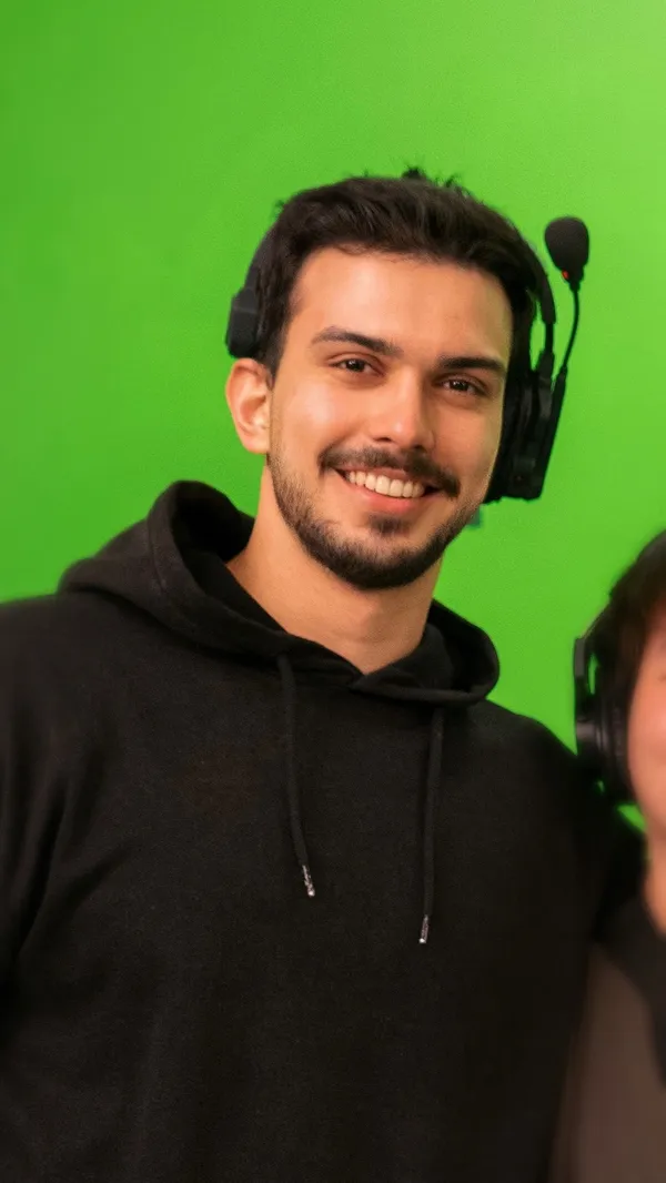 Ario Rostamian directing on set